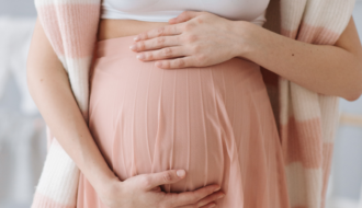 Grossesse et SOPK : comment éviter l’infertilité ?